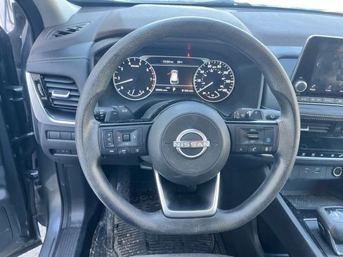 Certified 2022 Nissan Rogue SV image 15