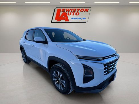 Used 2026 Chevrolet Equinox LT w/ Convenience Package II AWD/4WD image 14