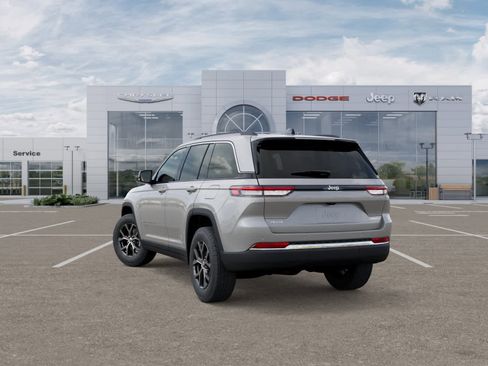 New 2025 Jeep Grand Cherokee Limited image 3