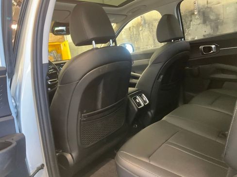 Certified 2026 Kia Sorento S w/ S Panoramic Sunroof Package FWD image 32