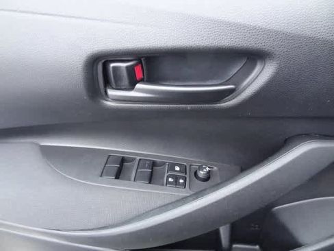 Used 2022 Toyota Corolla LE image 8