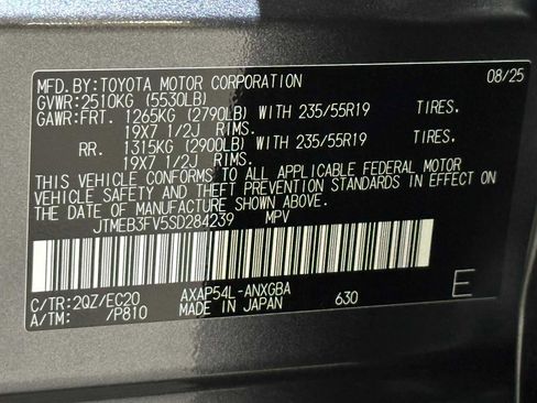 Certified 2025 Toyota RAV4 XSE w/ Weather Package AWD/4WD image 33