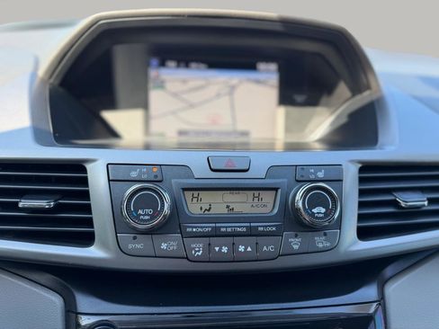 Used 2016 Honda Odyssey Touring Elite image 51