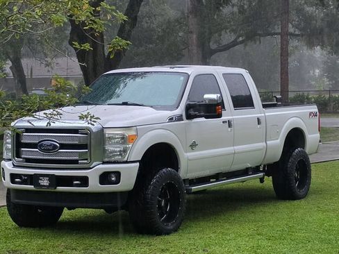 Used 2015 Ford F250 Platinum w/ FX4 Off-Road Package AWD/4WD image 1