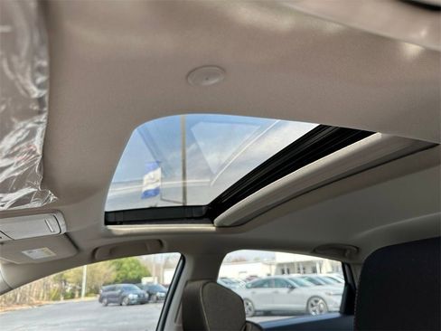 New 2025 Honda Accord SE image 6