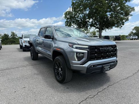 Used 2023 GMC Canyon Elevation w/ Elevation Premium Package RWD image 5