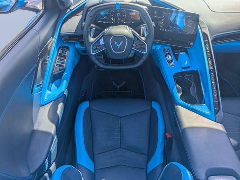 Used 2023 Chevrolet Corvette Stingray Premium Conv w/ Z51 Performance Package RWD image 17