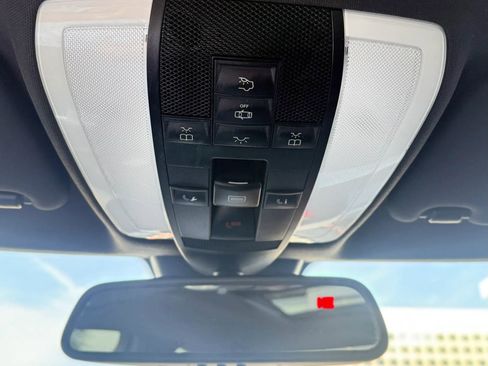 Used 2014 Mercedes-Benz C 250 Coupe image 19