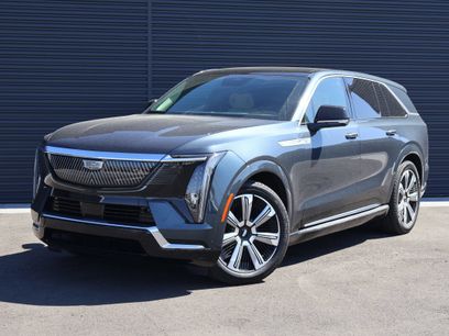 Used 2025 Cadillac Escalade IQ Luxury 2