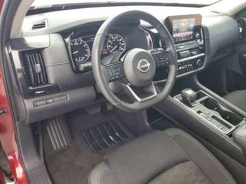 Used 2022 Nissan Pathfinder SV FWD image 18
