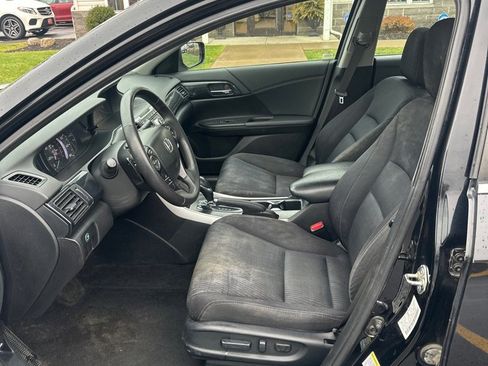 Used 2015 Honda Accord Sport image 10