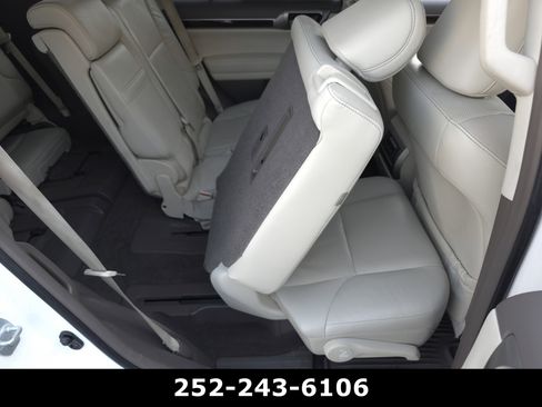 Used 2015 Lexus GX 460 w/ Premium Package image 44