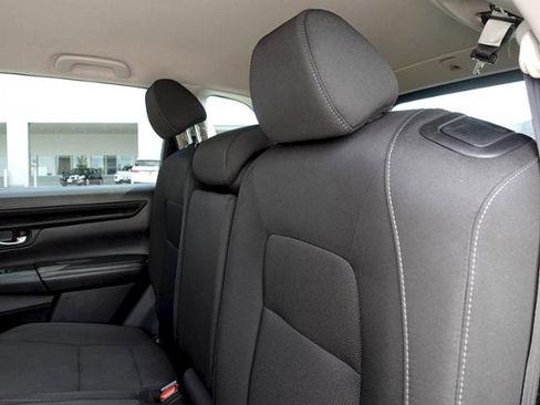 Used 2025 Honda CR-V LX image 11