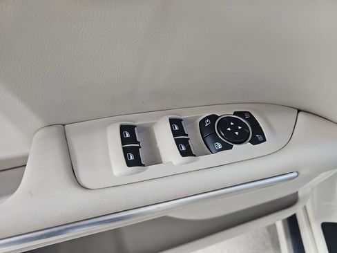 Used 2016 Lincoln MKZ w/ Equipment Group 200A Select FWD image 31