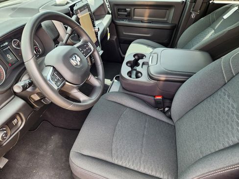 New 2026 RAM 2500 Tradesman AWD/4WD image 9