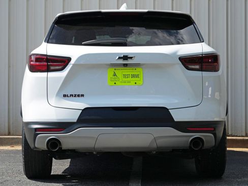 Used 2023 Chevrolet Blazer LT FWD image 10