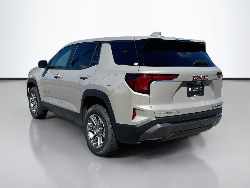 Used 2026 GMC Terrain Elevation w/ LPO, Floor Liner Package FWD image 5