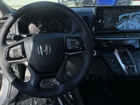New 2026 Honda Odyssey Touring image 16