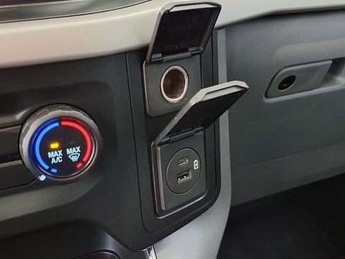Used 2021 Ford F150 XLT AWD/4WD image 9
