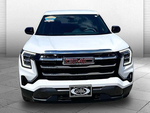 Used 2025 GMC Terrain Elevation AWD/4WD image 2