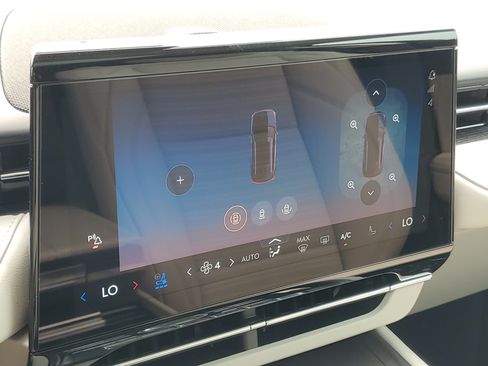 New 2026 Lincoln Nautilus Reserve AWD/4WD image 25