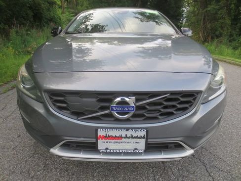 Used 2016 Volvo S60 T5 Cross Country Platinum AWD/4WD image 3