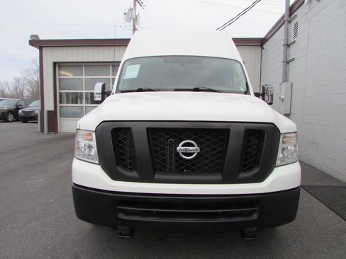 Used 2021 Nissan NV 3500 SV image 2