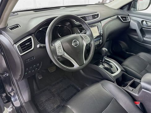 Used 2015 Nissan Rogue SL w/ SL Premium Package image 18