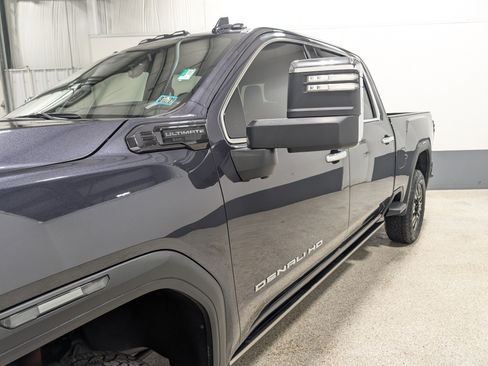 Used 2024 GMC Sierra 3500 Denali Ultimate AWD/4WD image 7