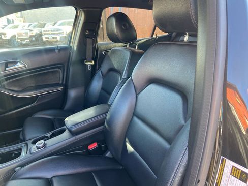 Used 2019 Mercedes-Benz GLA 250 4MATIC image 24