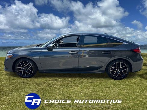 Used 2024 Honda Civic Sport Touring image 3