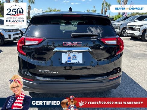 Used 2024 GMC Terrain SLE FWD image 6