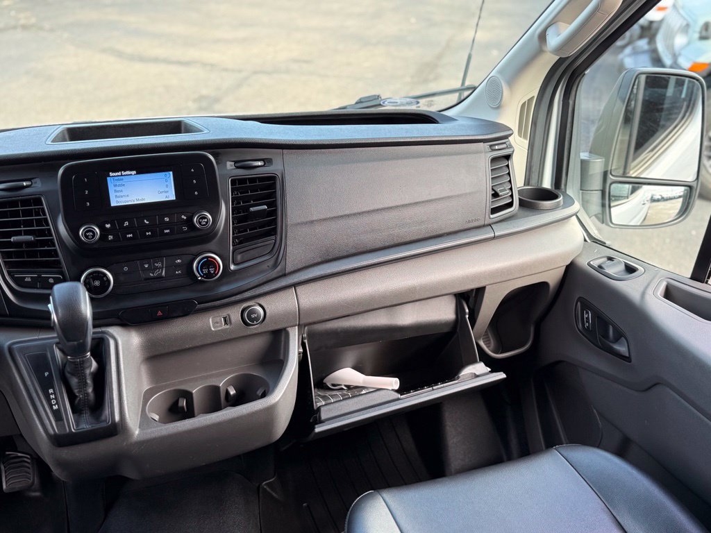 Used 2022 Ford Transit 250 148 High Roof AWD image 18
