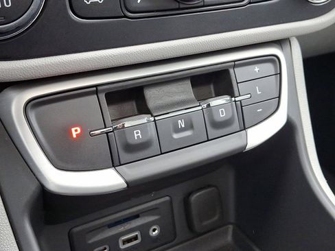 Certified 2022 GMC Terrain SLT w/ Tech Package image 12