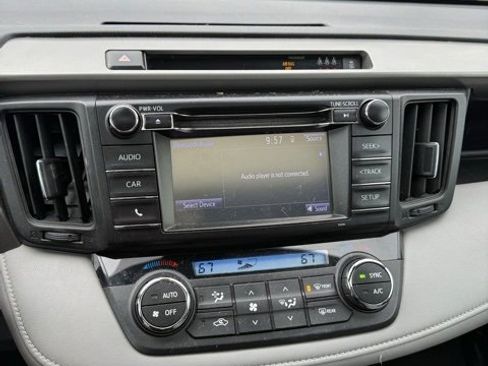 Used 2018 Toyota RAV4 XLE image 22