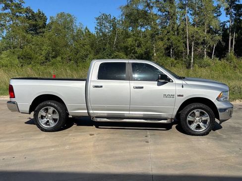 Used 2017 RAM 1500 Big Horn AWD/4WD image 4