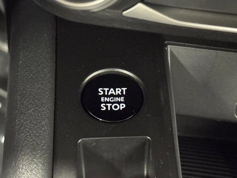 Used 2025 Nissan Kicks S image 19