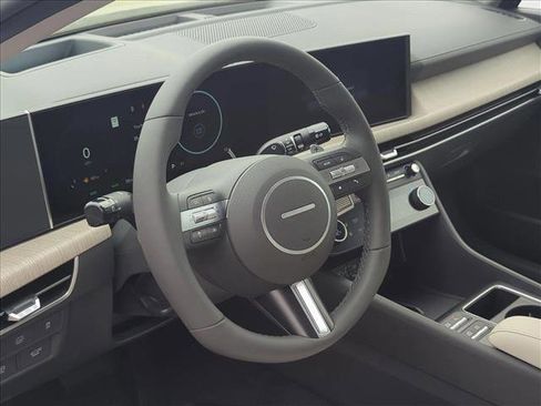 New 2025 Hyundai Sonata Limited image 3