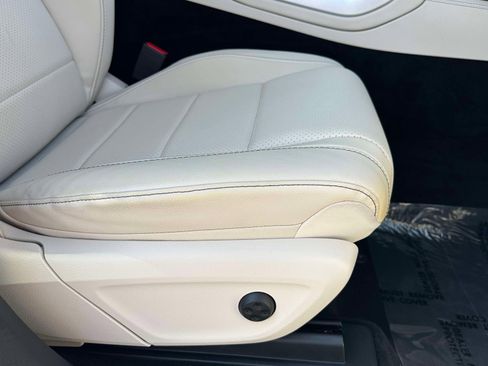 Used 2023 Mercedes-Benz GLS 450 4MATIC image 28