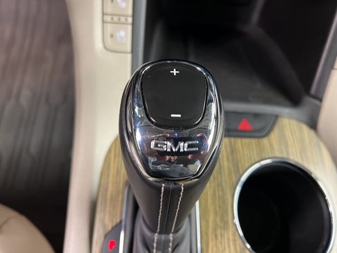 Used 2019 GMC Acadia Denali w/ Technology Package image 17