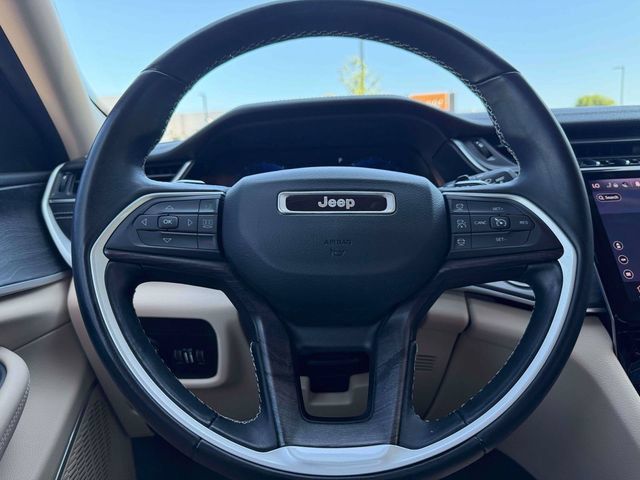 Used 2021 Jeep Grand Cherokee L Limited AWD/4WD image 23
