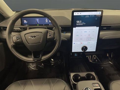 Used 2024 Ford Mustang Mach-E Select image 5