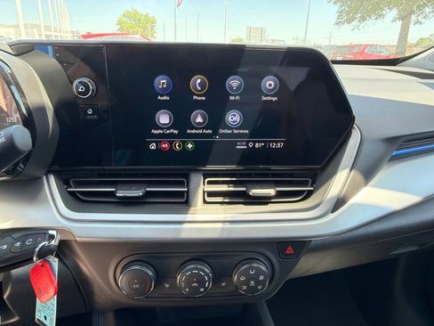New 2026 Chevrolet Trax LS w/ LS Convenience Package FWD image 18