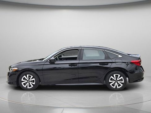 Used 2024 Honda Civic LX image 4