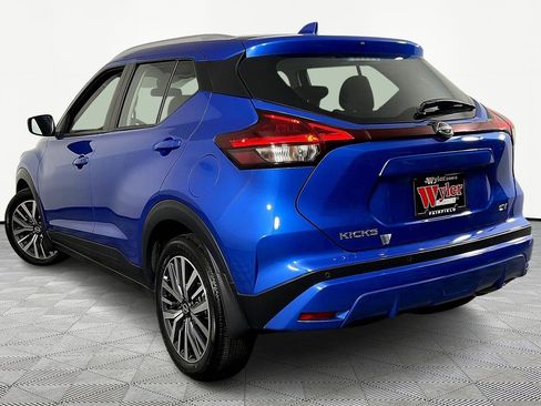 Certified 2023 Nissan Kicks SV image 4