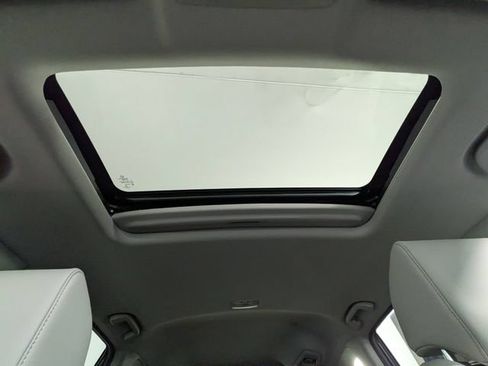 Certified 2022 Honda CR-V Touring image 12