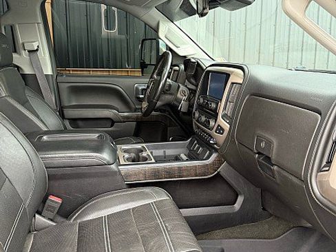 Used 2015 GMC Sierra 3500 Denali w/ Duramax Plus Package image 8
