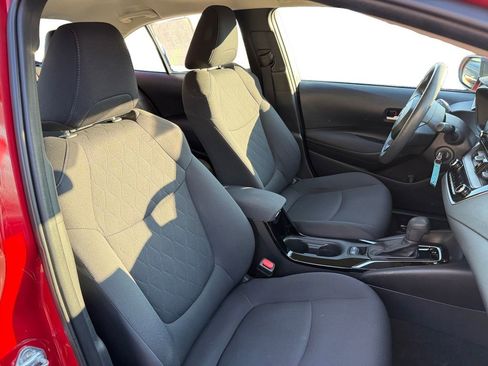 Used 2021 Toyota Corolla LE image 15