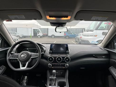 Used 2023 Nissan Sentra SV image 32