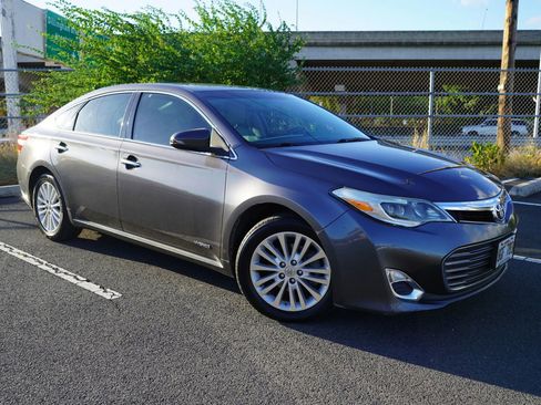 Used 2014 Toyota Avalon Limited FWD image 5